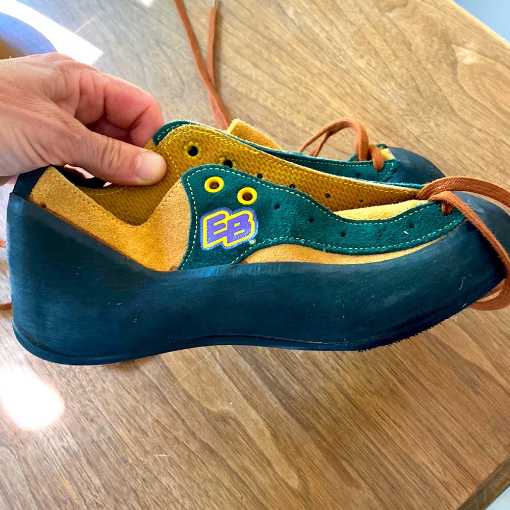 Vintage Unisex EB Climbing Shoe